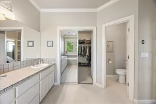 1093 Tyndall Ct, Lake Oswego, OR 97034 - Photo 35