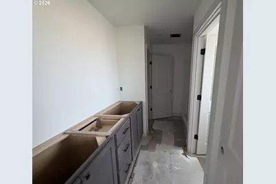 885 E Kinsley Ave, Hermiston, OR 97838 - Photo 25