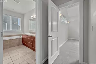 2037 SE Centurion Way, Gresham, OR 97080 - Photo 15