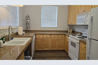 4518 SW 11th St, Gresham, OR 97080 - Photo 21