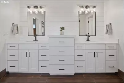 2010 SW Schaeffer Rd, West Linn, OR 97068 - Photo 19