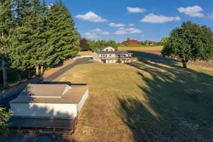 2010 SW Schaeffer Rd, West Linn, OR 97068 - Photo 47