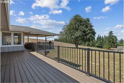 2010 SW Schaeffer Rd, West Linn, OR 97068 - Photo 45