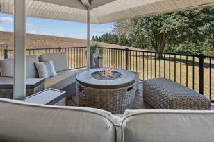 2010 SW Schaeffer Rd, West Linn, OR 97068 - Photo 43