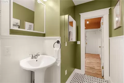 2046 NW Flanders St #3, Portland, OR 97209 - Photo 23