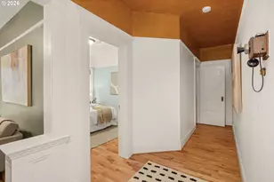 2046 NW Flanders St, Portland, OR 97209 - Photo 3