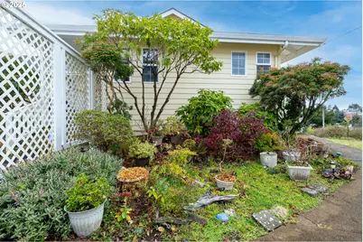 60 SE Cook Ave, Depoe Bay, OR 97341 - Photo 3