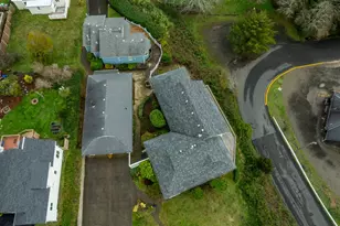 60 SE Cook Ave, Depoe Bay, OR 97341 - Photo 41