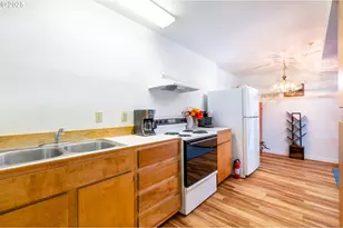 60 SE Cook Ave, Depoe Bay, OR 97341 - Photo 23