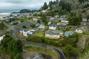 60 SE Cook Ave, Depoe Bay, OR 97341 - Photo 29