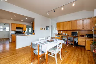 60 SE Cook Ave, Depoe Bay, OR 97341 - Photo 9