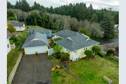 60 SE Cook Ave, Depoe Bay, OR 97341 - Photo 37