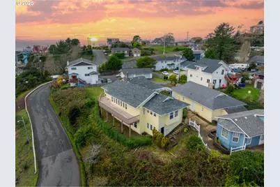 60 SE Cook Ave, Depoe Bay, OR 97341 - Photo 33
