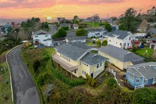 60 SE Cook Ave, Depoe Bay, OR 97341 - Photo 33