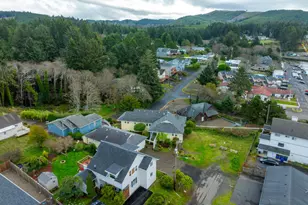 60 SE Cook Ave, Depoe Bay, OR 97341 - Photo 35