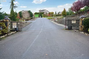 49 Essex Dr, Kelso, WA 98626 - Photo 5