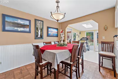 128 NE 12th Ave, Canby, OR 97013 - Photo 9