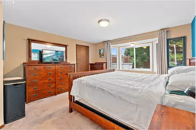 128 NE 12th Ave, Canby, OR 97013 - Photo 21