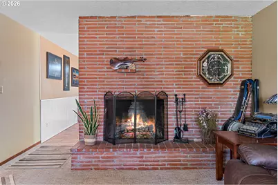 128 NE 12th Ave, Canby, OR 97013 - Photo 7