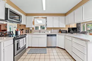 128 NE 12th Ave, Canby, OR 97013 - Photo 11