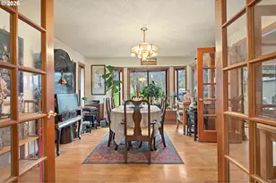 15781 NE Holladay St, Portland, OR 97230 - Photo 7