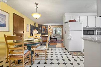 15781 NE Holladay St, Portland, OR 97230 - Photo 5