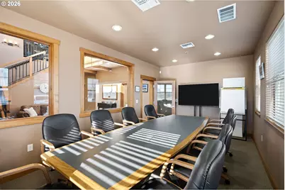 270 E Sun Ranch Dr, Sisters, OR 97759 - Photo 9