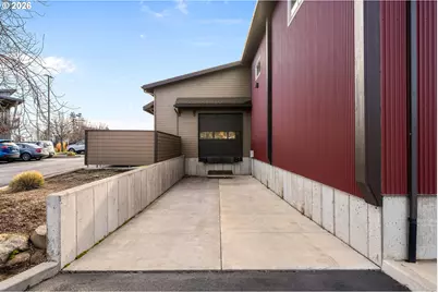 270 E Sun Ranch Dr, Sisters, OR 97759 - Photo 5