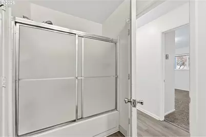 810 E 37th Ave, Eugene, OR 97405 - Photo 37