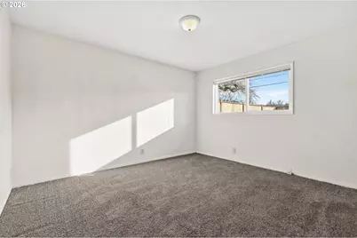 810 E 37th Ave, Eugene, OR 97405 - Photo 25