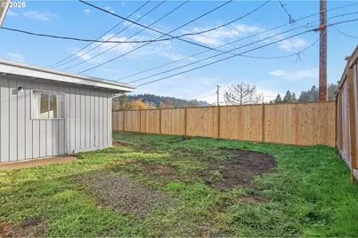 810 E 37th Ave, Eugene, OR 97405 - Photo 41
