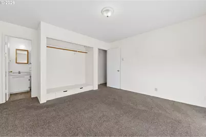 810 E 37th Ave, Eugene, OR 97405 - Photo 27