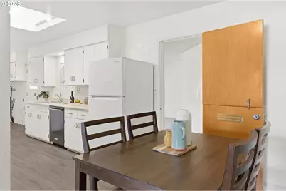 810 E 37th Ave, Eugene, OR 97405 - Photo 13