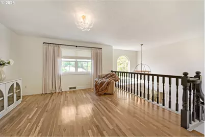 2132 SE Douglas Pl, Gresham, OR 97080 - Photo 9