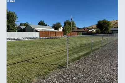 2240 Colorado Pl, Baker City, OR 97814 - Photo 5