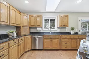 7673 SW Vlahos Dr, Wilsonville, OR 97070 - Photo 11