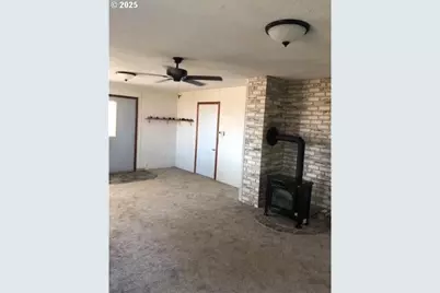 226 W Hartley Ave, Hermiston, OR 97838 - Photo 3