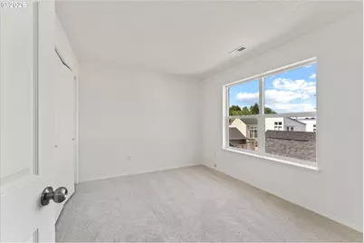 15647 NE Beech St, Portland, OR 97230 - Photo 13
