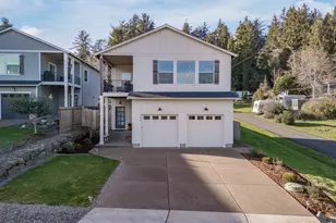 1495 NE Lake Dr, Lincoln City, OR 97367 - Photo 37