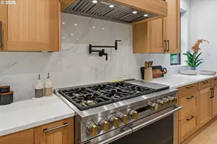 14100 Knaus Rd, Lake Oswego, OR 97034 - Photo 11
