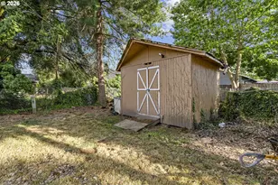 1324 NE Birchaire Ln, Hillsboro, OR 97124 - Photo 35
