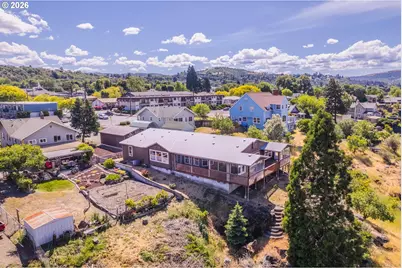 1631 E 9th St, The Dalles, OR 97058 - Photo 5