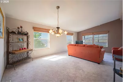 1631 E 9th St, The Dalles, OR 97058 - Photo 19