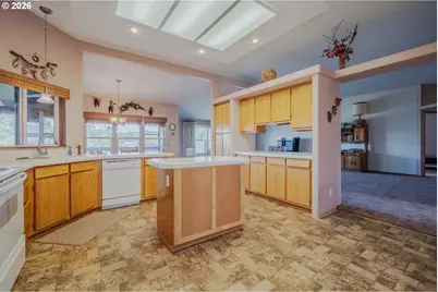 1631 E 9th St, The Dalles, OR 97058 - Photo 15