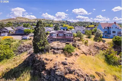 1631 E 9th St, The Dalles, OR 97058 - Photo 43