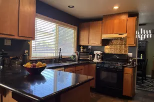 2525 Sunset Ave, West Linn, OR 97068 - Photo 9