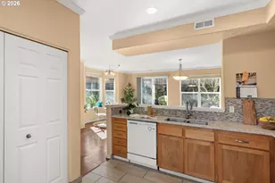 13385 SW Kingston Pl, Tigard, OR 97140 - Photo 11