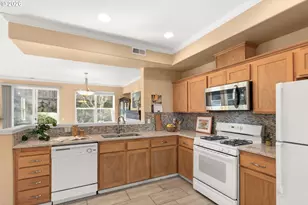 13385 SW Kingston Pl, Tigard, OR 97140 - Photo 9