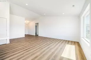 303 Sage St, Boardman, OR 97818 - Photo 11