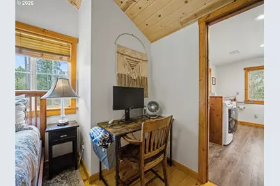 60111 E Sleepy Hollow Dr, Sandy, OR 97055 - Photo 21